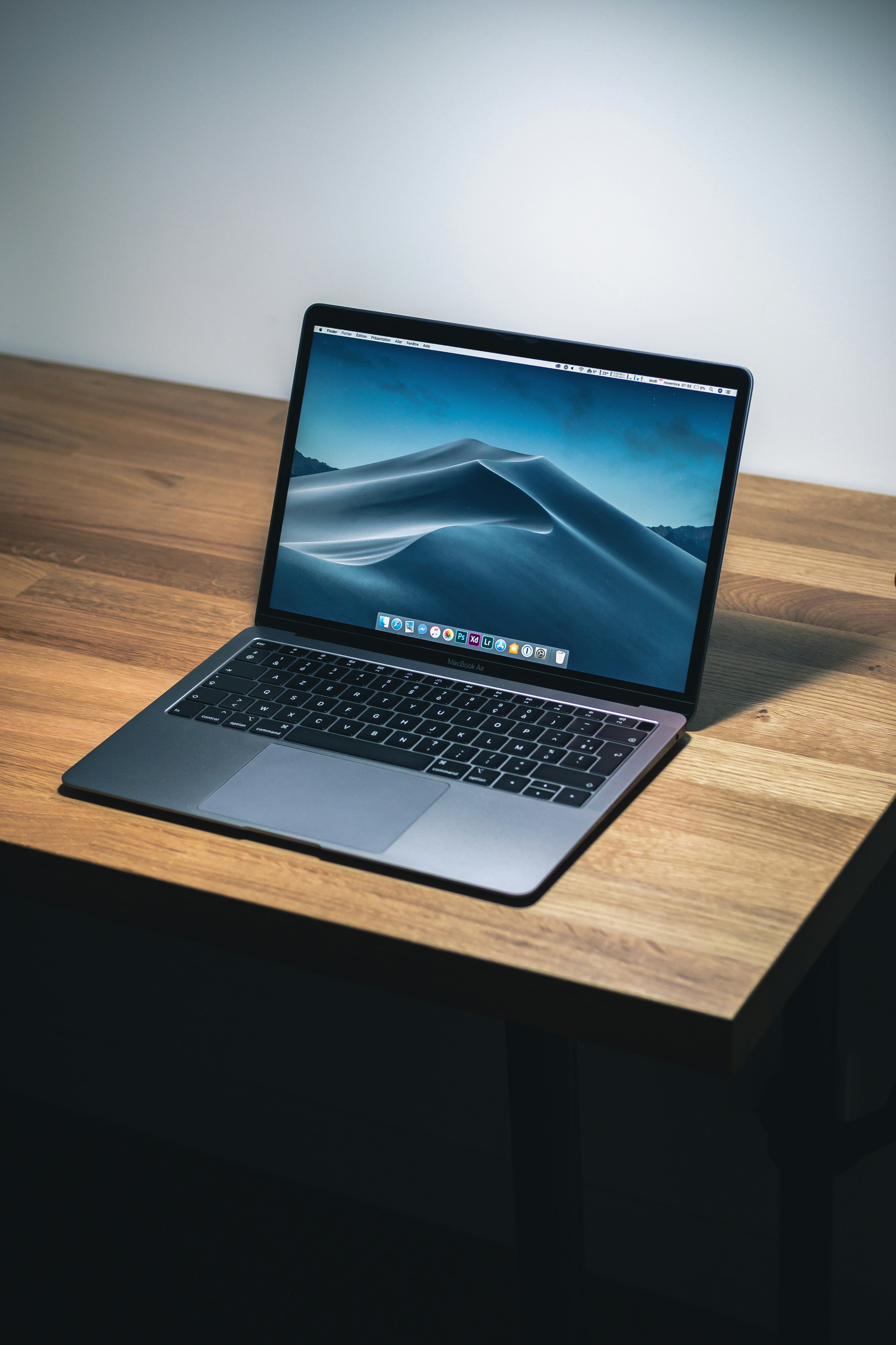 APPLE MacBook Air (2025)